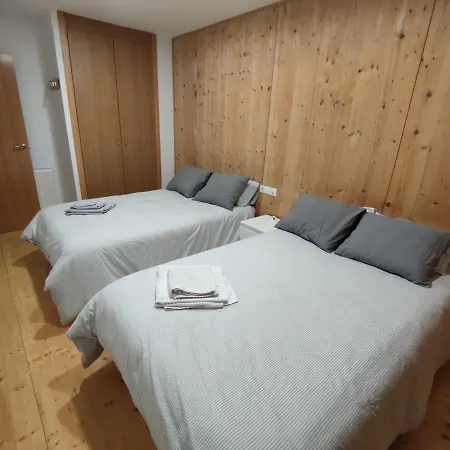 Luga Apartament *